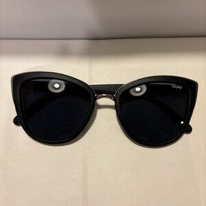 Quay Cat eye sunglasses black